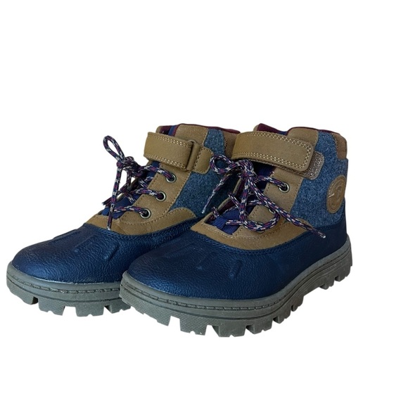 Carter’s Boys Duck Boots Size 2M Youth Blue Brown Waterproof Winter Snow Hiking - Picture 1 of 7